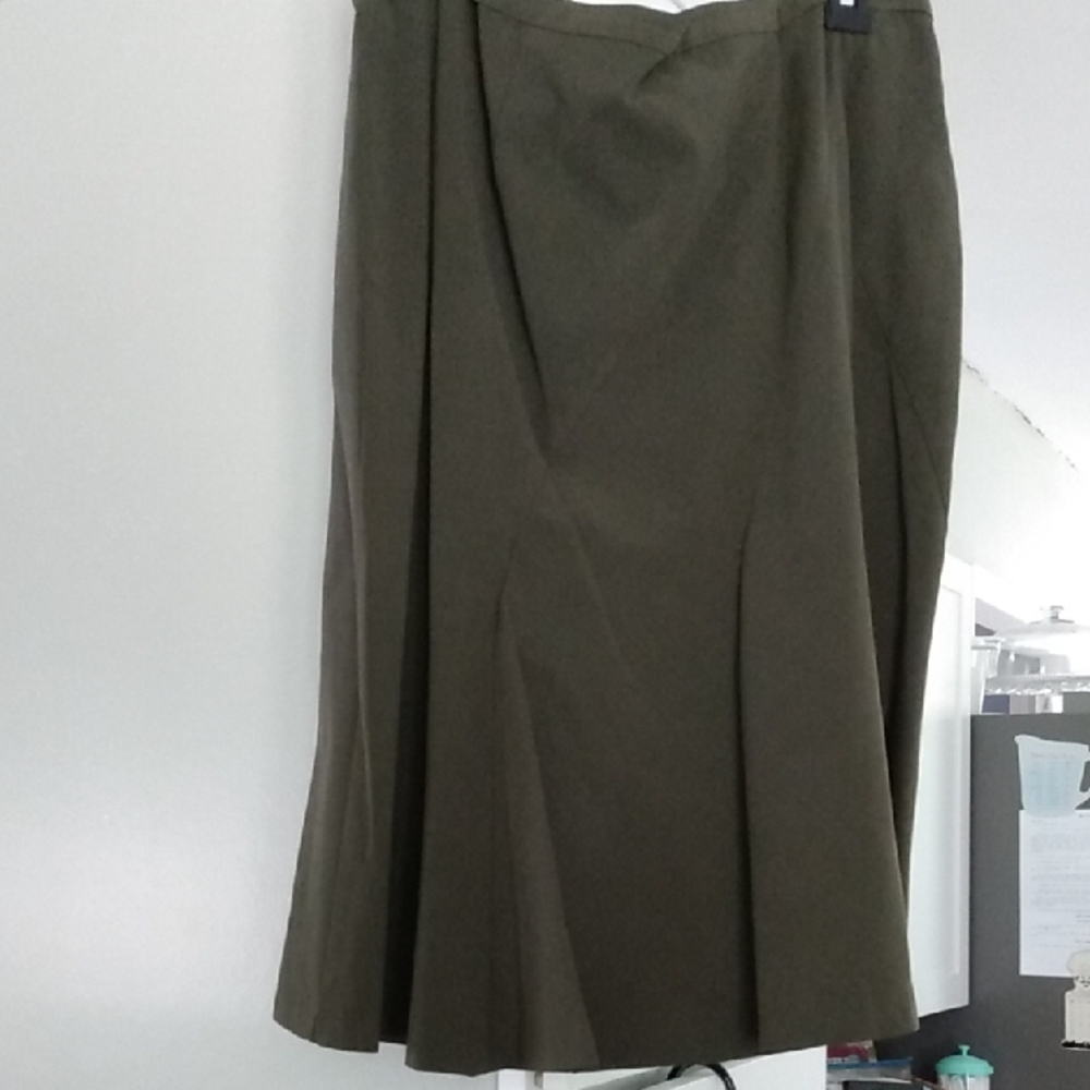 Worthington Green Midi A-Line Pleated Skirt Jacket Included